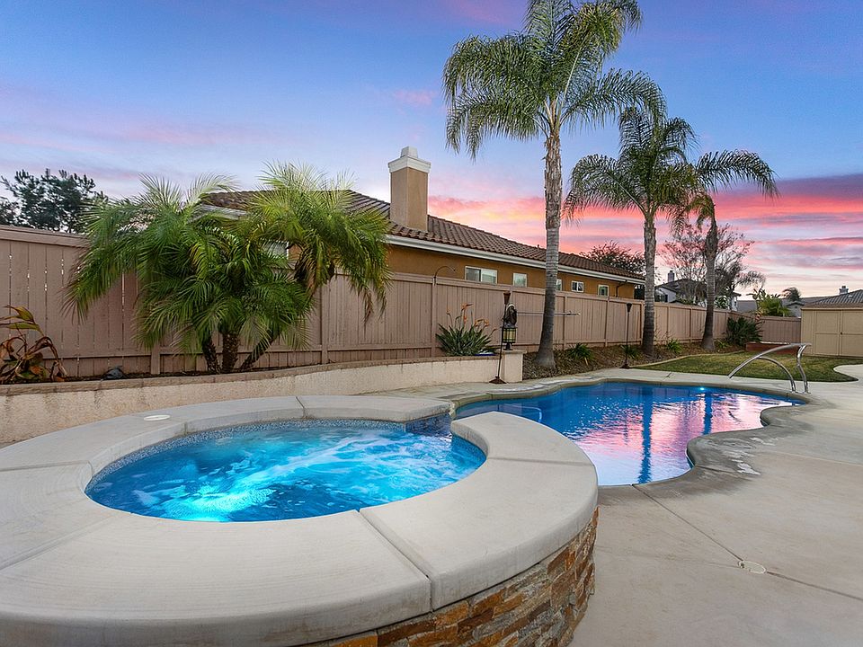 1st image of 754 Banyan Ct