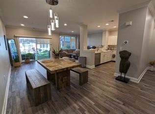 160 Lydia Dr, West New York, NJ 07093