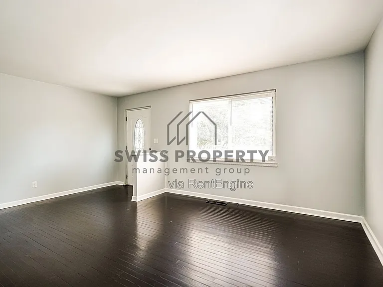 3381 Norwood St — Photo 14