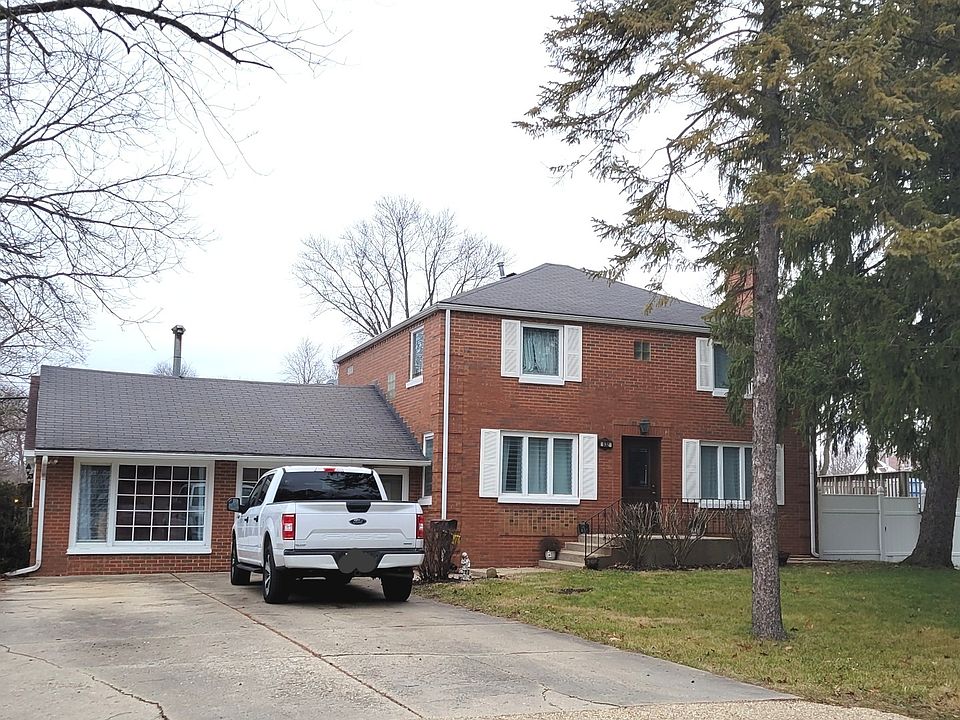 1st image of 632 W Boys St