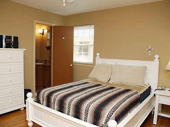 5th image of 9637 Lynbrook Dr
