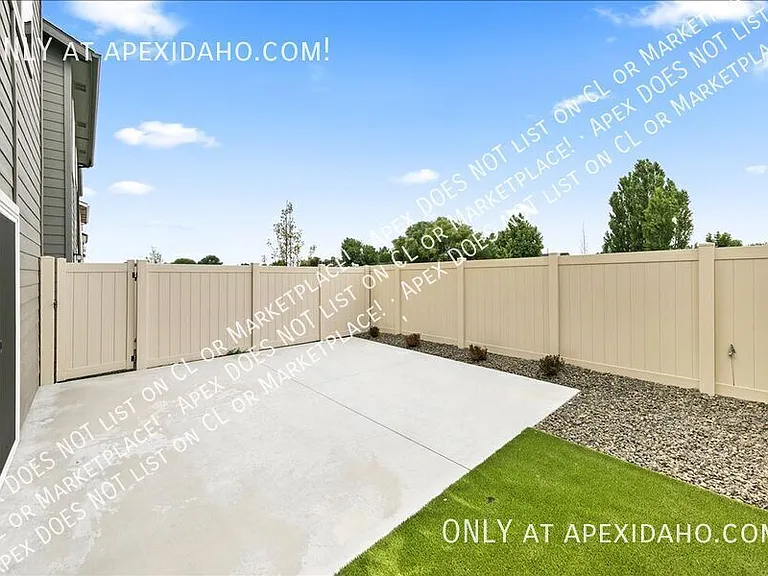 4264 W Topeka St — Photo 36