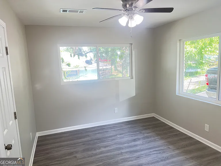 1255 Pine Ave #2 — Photo 8