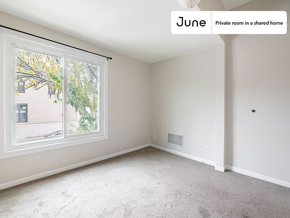 3rd image of 1455 N Paulina St #1
