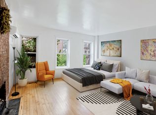 465 W 49th St #3A, New York, NY 10019