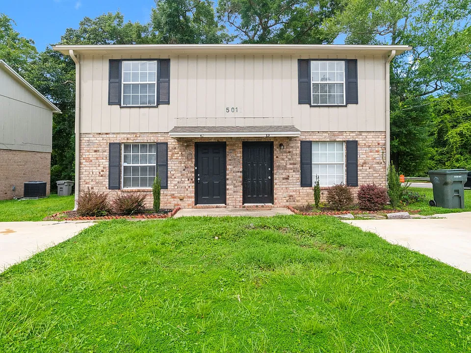 501 S Edgewood Cir #C