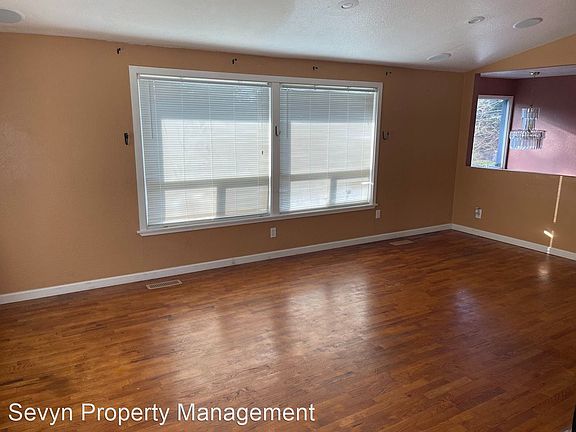 3rd image of 22403 60th Ave W