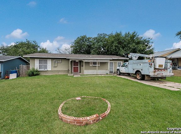 2nd image of 506 Prestwick Blvd