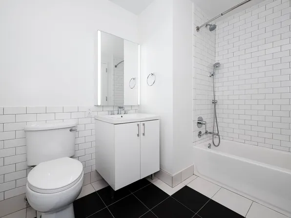 70 Pine Street image 5 of 22