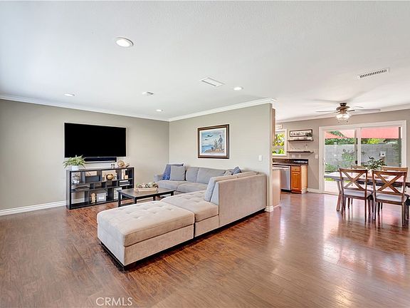 3rd image of 5702 Riviera Dr