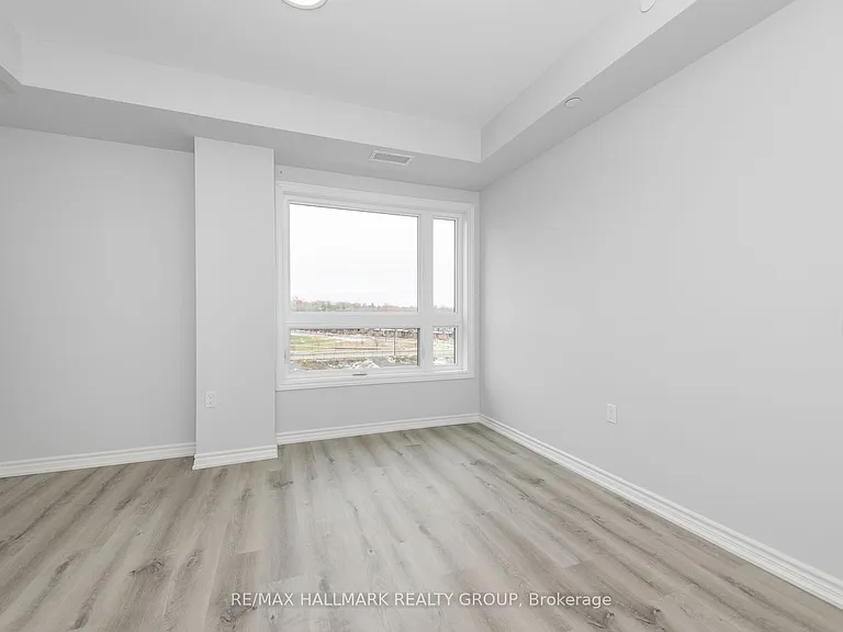 1350 Hemlock Rd #404 — Photo 23