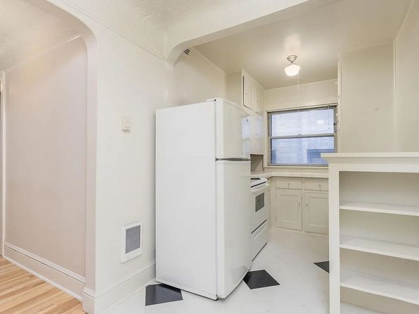 1929 NW Irving St #94f011cb9