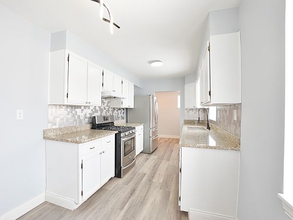 5th image of 4902 Euclid Ave