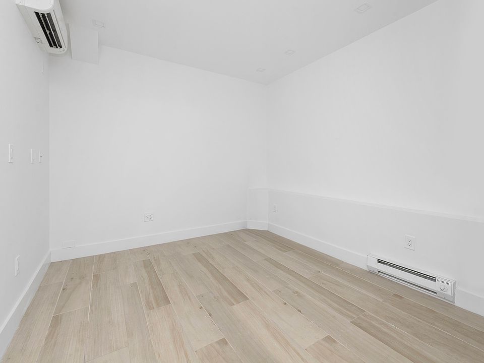 2nd image of 34 8th Ave #A1