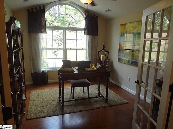5th image of 213 Sunset Glory Ln