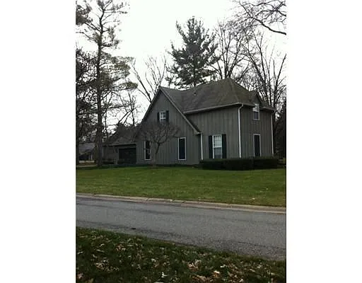 1280 Honan Dr photo 1