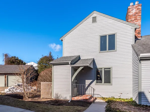 1 Seastrand Way #8, Chatham, MA 02633