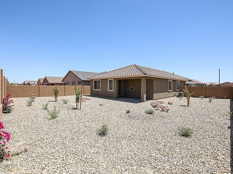 16554 W Questa Dr — Photo 37