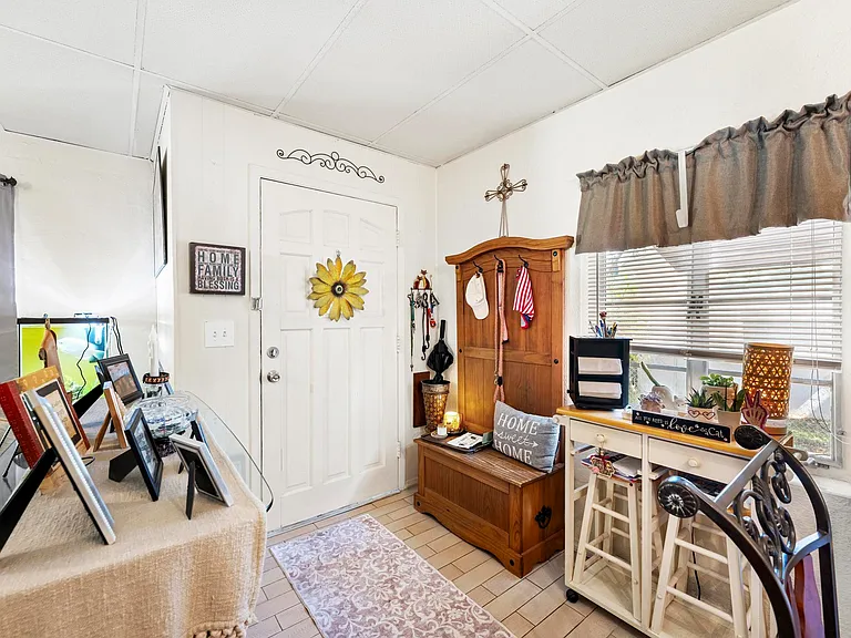 3032 Stanford Rd — Photo 7