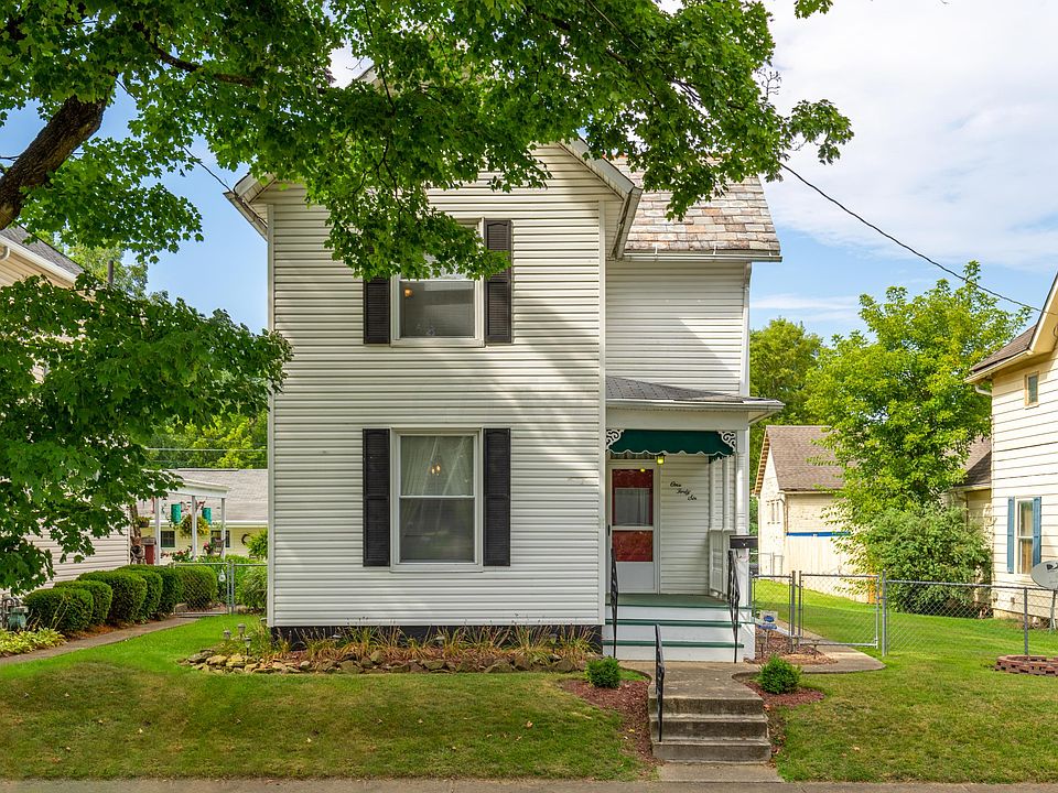 1st image of 146 W Shields St