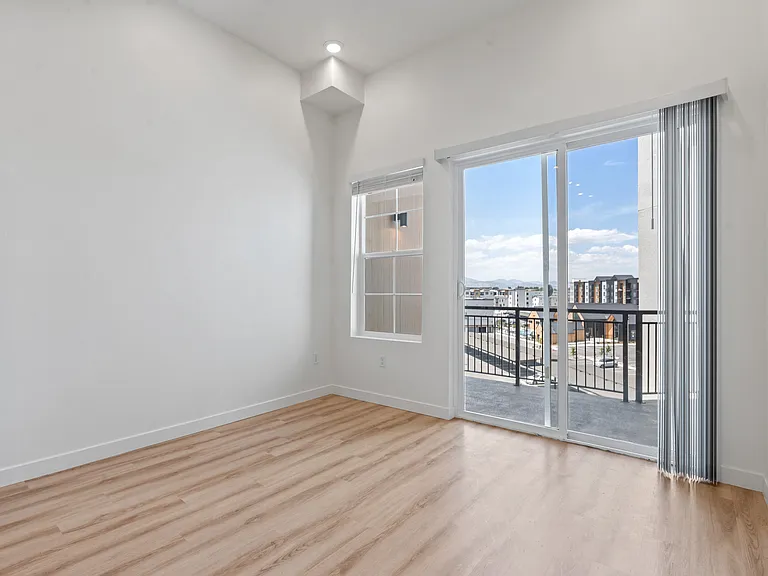 188 N 800th St E #4 — Photo 46
