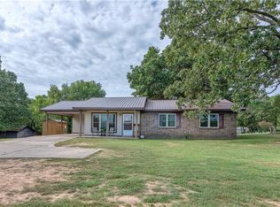 24907 Highway 22, Lavaca, AR 72941