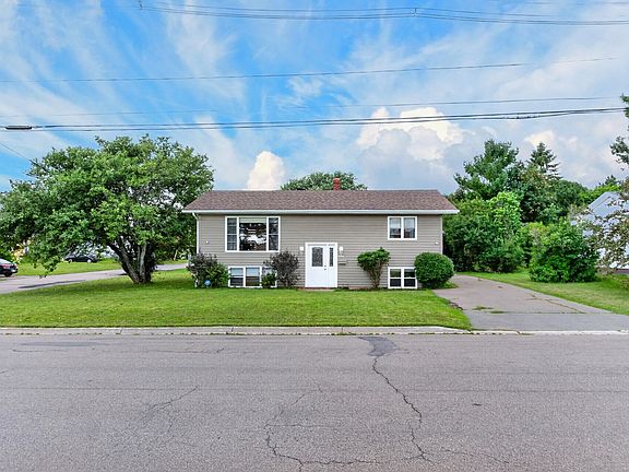 3rd image of 226 Arcona St