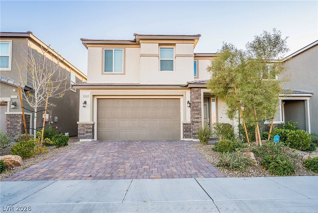 4 bed, 2.5 bath, 2328 sqft, $2,695 — Photo 1