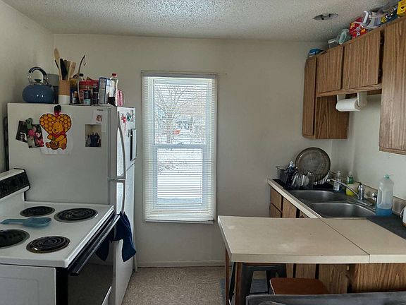 4th image of 924 Water St #3