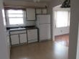 92 Ridgeway Dr, Decatur, IL 62521