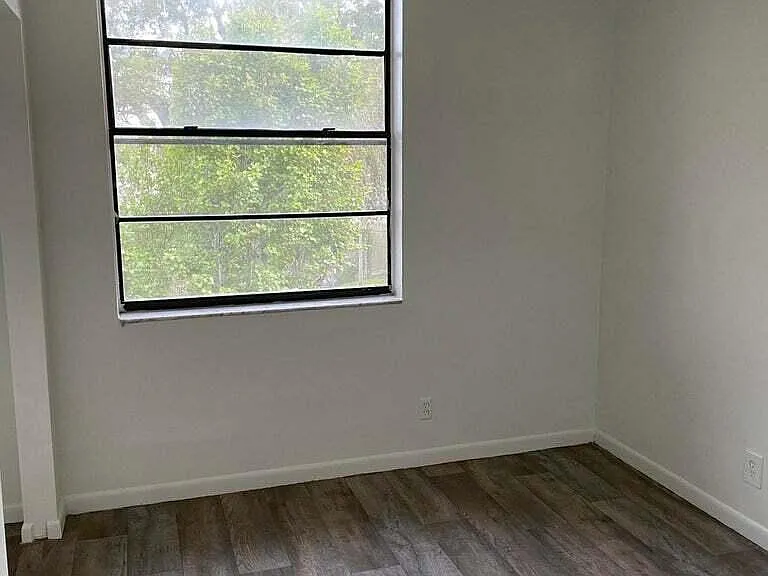 211 Lake Pointe Dr #207 — Photo 5