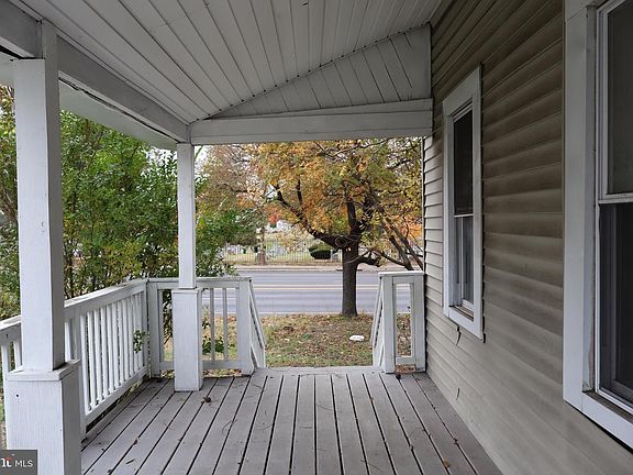 4th image of 7302 Keenan St
