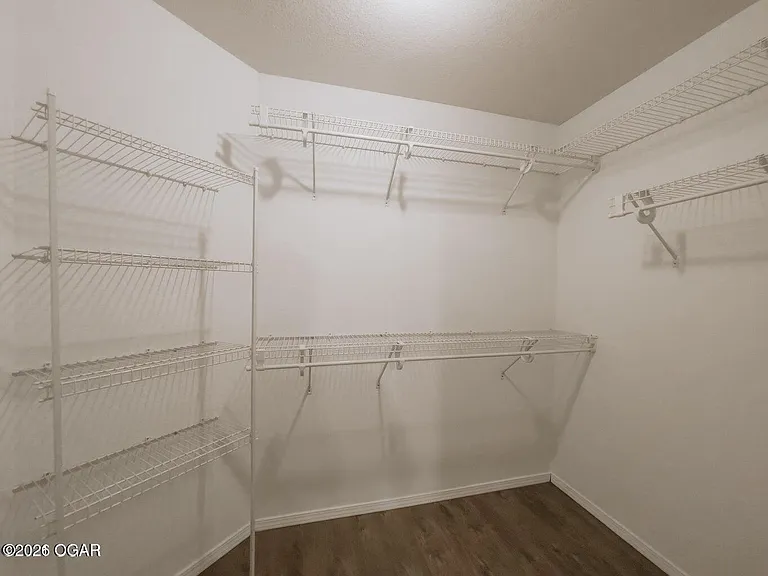 914 Briarview Dr — Photo 7