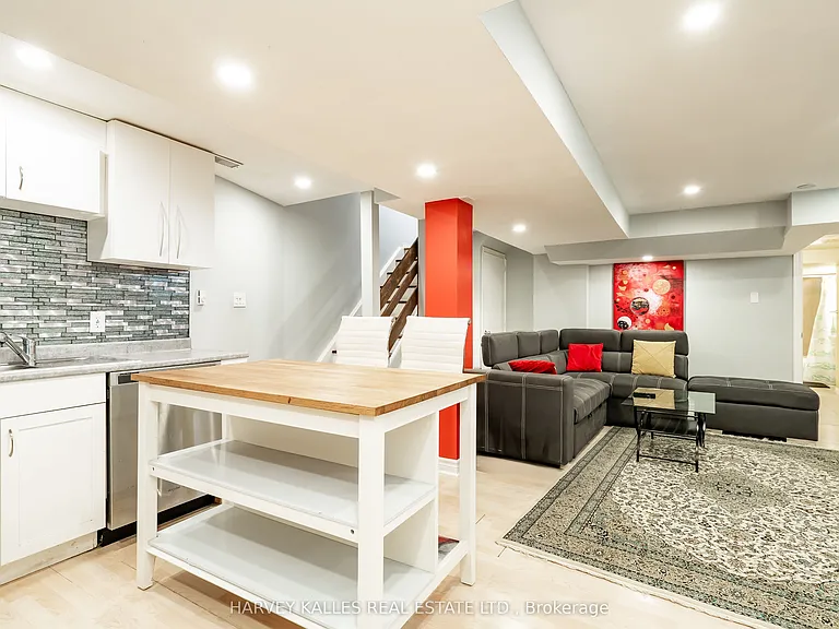 68 Nantucket Dr #BASEMENT — Photo 7