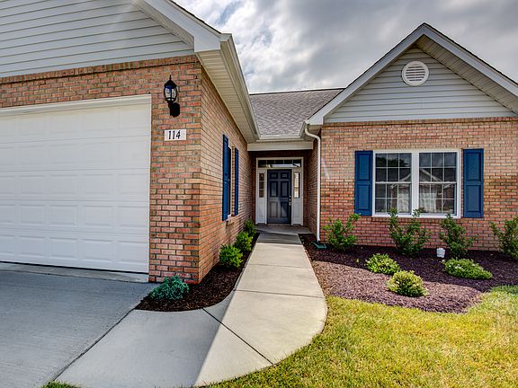 3rd image of 114 Sadi Ct