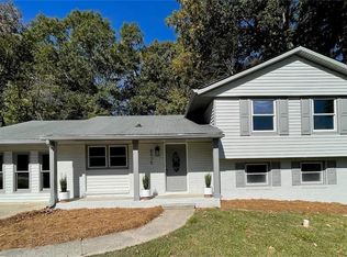 6575 Hidden Brook Trl S, Atlanta, GA 30349