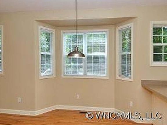2nd image of 21 N Cottage Ct