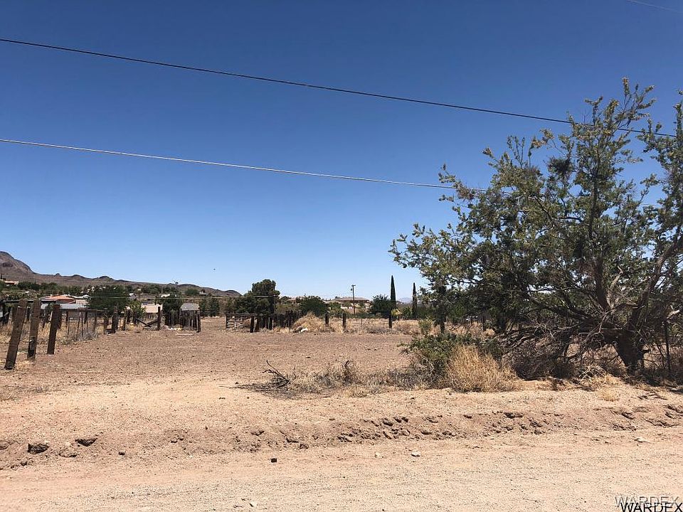 2nd image of 410 Riata Valley Rd