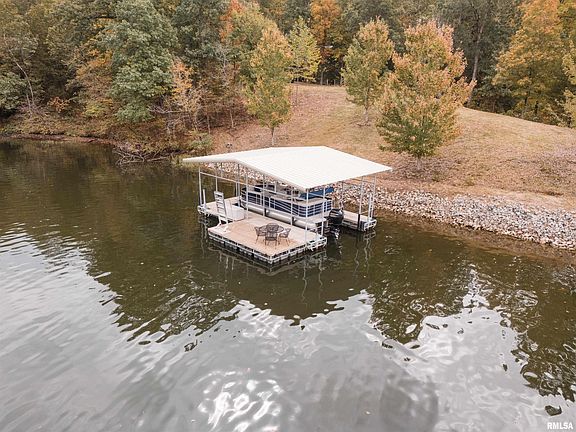 3rd image of 155 Deer Ln