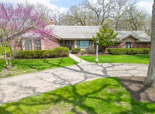 149 Miller Rd, Lake Zurich, IL 60047