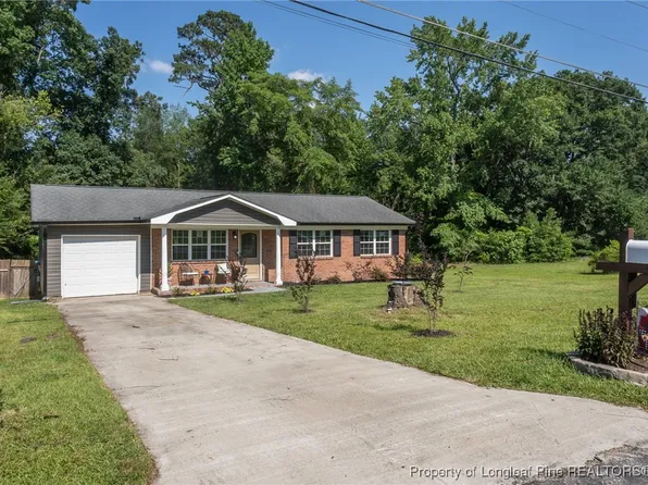 943 Louise Cir, Fayetteville, NC 28314