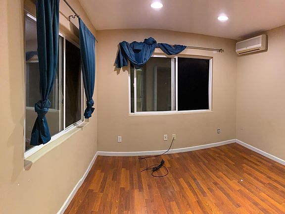 3rd image of 275 Maika St