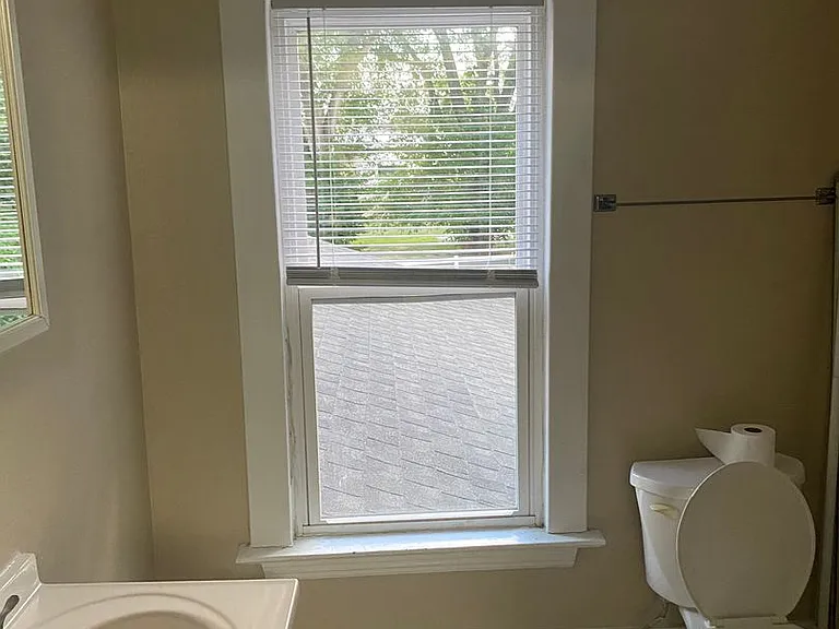 1028 N Lawrence St — Photo 32
