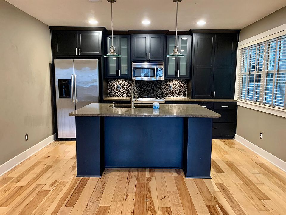 1st image of 4500 Jefferson St #100