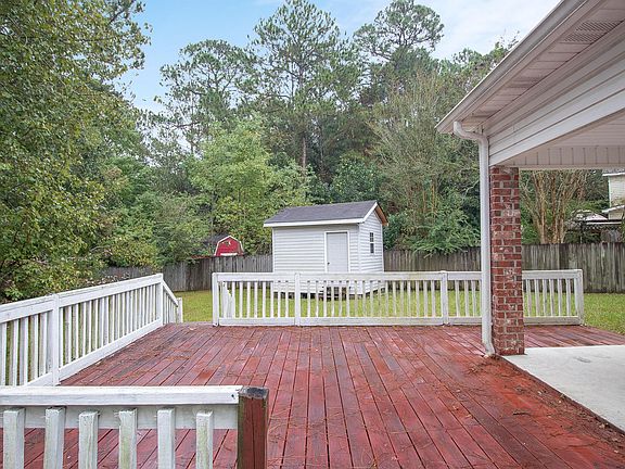 2nd image of 11126 Oakcrest Dr