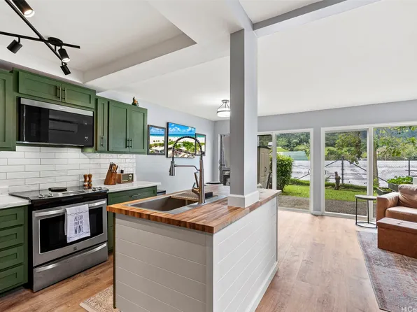 47-228 Hui Akikiki Pl, Kaneohe, HI 96744