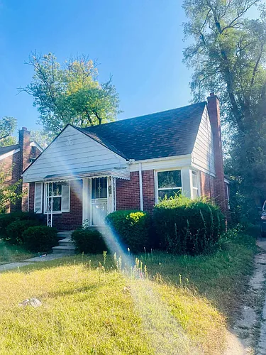 17646 Woodbine St Photo 1