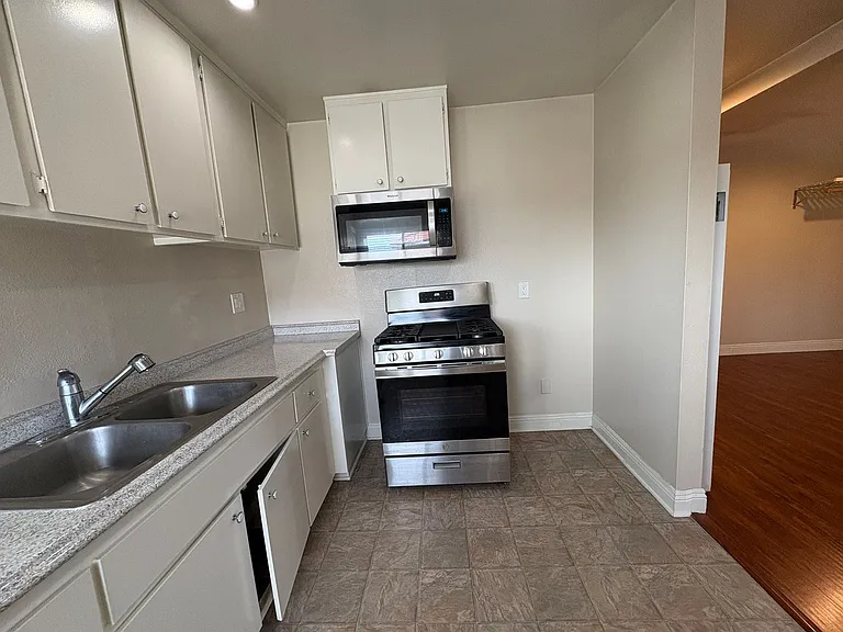 hbs16641 — Photo 15
