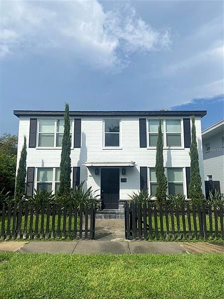 1st image of 214 Columbia Dr APT 2