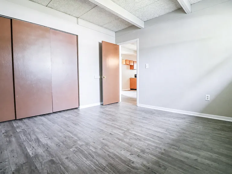 1309 E Logan St #1 — Photo 6